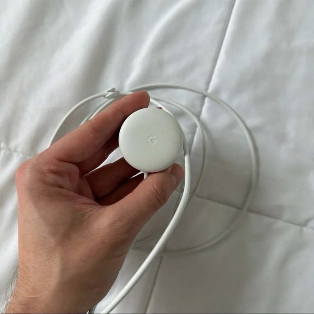 Google Home Mini Smart Speaker - Picture 4 of 4